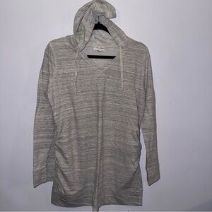 Liz Lange Maternity size medium gray hooded pullover sweatshirt